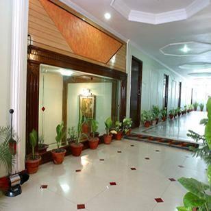 Hotel Mandakini Palace Kánpur Exteriér fotografie
